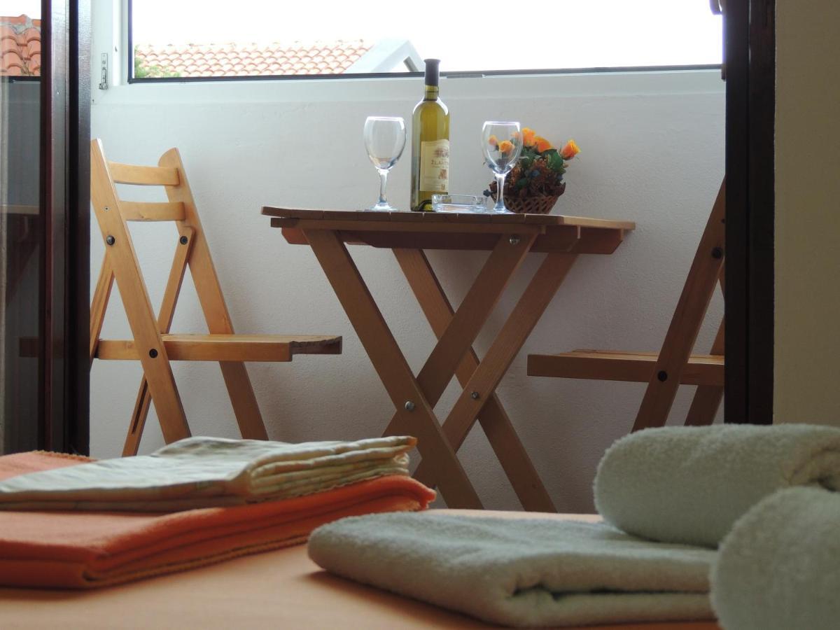 Apartments And Rooms Bova บัชกา ภายนอก รูปภาพ