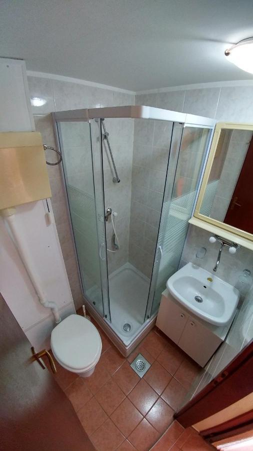 Apartments And Rooms Bova บัชกา ภายนอก รูปภาพ