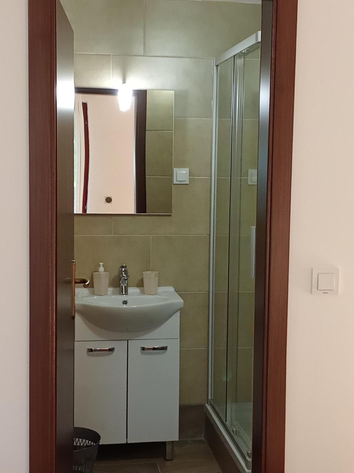Apartments And Rooms Bova บัชกา ภายนอก รูปภาพ