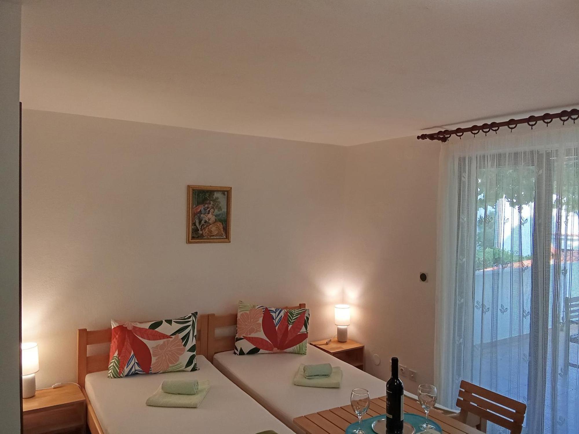 Apartments And Rooms Bova บัชกา ภายนอก รูปภาพ