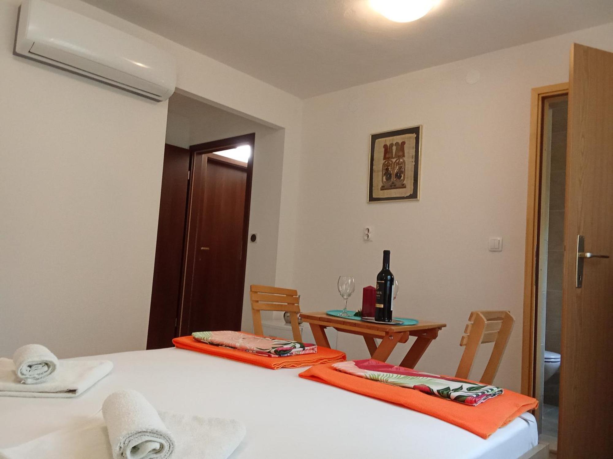 Apartments And Rooms Bova บัชกา ภายนอก รูปภาพ