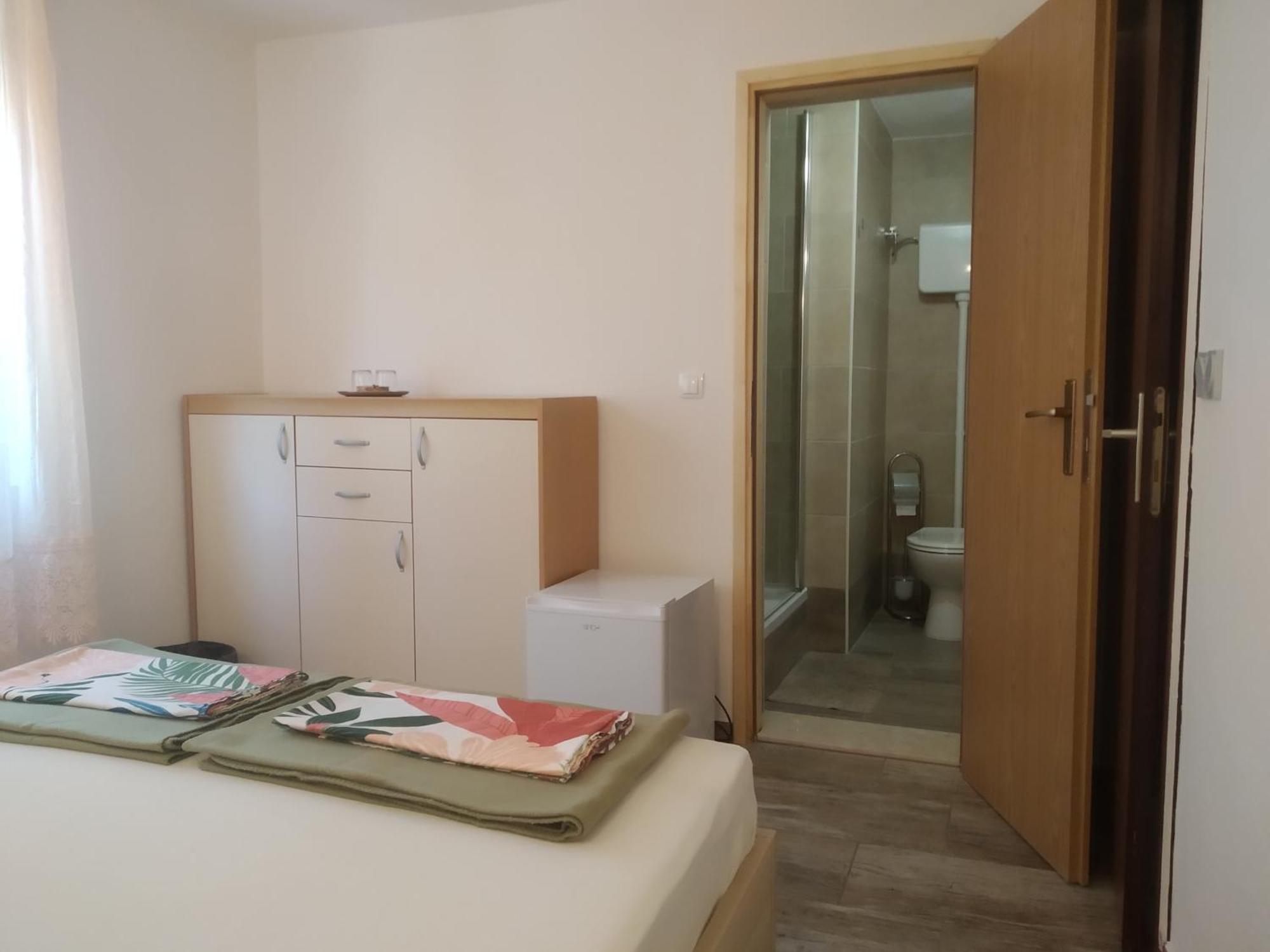 Apartments And Rooms Bova บัชกา ภายนอก รูปภาพ