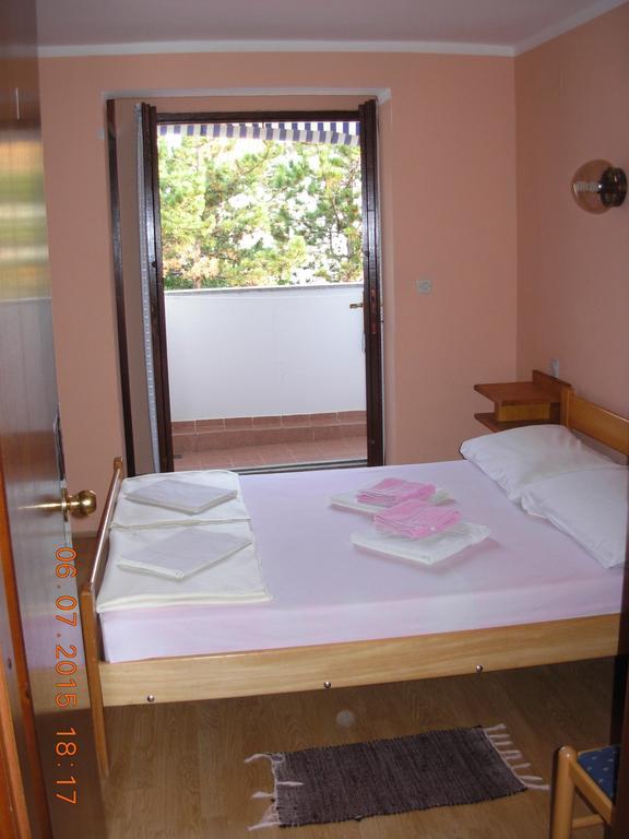 Apartments And Rooms Bova บัชกา ภายนอก รูปภาพ